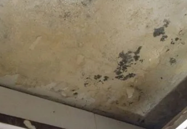 阳东阳台漏水维修公司分享下阳东卫生间渗水维修需要注意哪些问题。